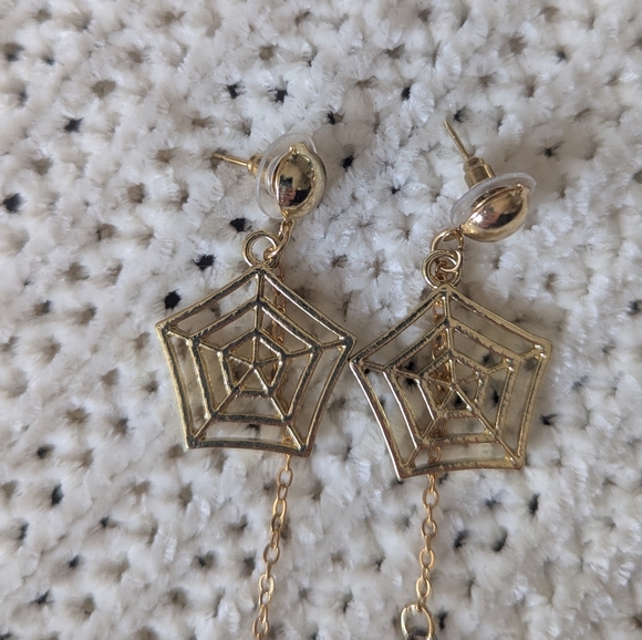 Spiderweb Spider Dangle Earrings Gothic Halloween Witch 3" - Picture 3 of 8